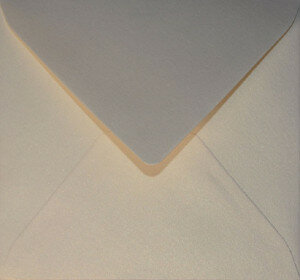 (No. 258331) 50x envelop Original Metallic 140x140mm Ivory 120 grams (FSC Mix Credit) 